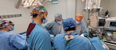 Entre aplausos dan último adiós a mujer donadora de órganos en IMSS La Paz