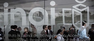 Inai ofrece diálogo a López Obrador para evitar desaparecer