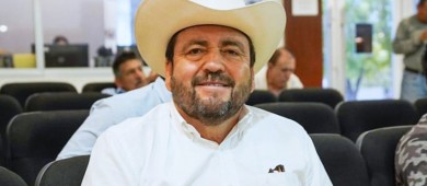 Presentan iniciativa para reformar la ley de Tránsito Terrestre en BCS respecto al polarizado de cristales