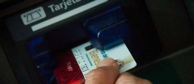 Advierten de nuevo modus operandi para robar la Pensión del Bienestar