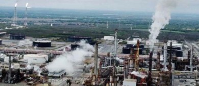 Pemex incrementa sus emisiones contaminantes