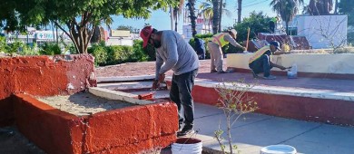 Realiza Servicios Públicos Municipales trabajos de mantenimiento a más de 20 parques y jardines