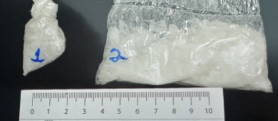 Sentencian a más de 2 años de prisión a Claudia “N” por el delito de posesión de narcóticos y dos armas de fuego