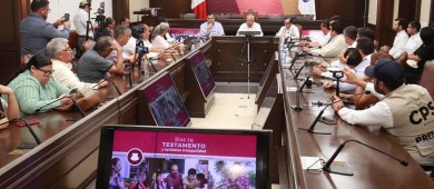 Llama Castro Cosío a garantizar certeza jurídica a familiares durante el mes del testamento