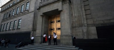 Trabajadores de la SCJN votan a favor de unirse al paro contra la reforma judicial