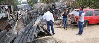 Gobierno de BCS apoyará a familias tras incendio en El Manglito