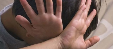 Proponen hasta 10 años de cárcel por maltrato infantil