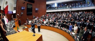 Senado aprueba que el 1 de octubre de cada seis años sea descanso obligatorio