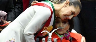 Sheinbaum acude a dar el último adiós a Ifigenia Martínez