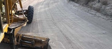 Rehabilita Servicios Públicos más de 20 kilómetros de caminos de terracería en La Paz