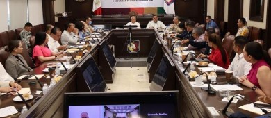 Preside el gobernador Castro Cosío sesión de la mesa interregional de seguridad de BCS