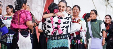 Sheinbaum pide a diputados dejar 'el escritorio' y regresar a territorio