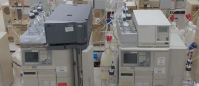 Vacuna actualizada de Pfizer contra covid-19 estará a la venta en noviembre