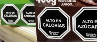 Sheinbaum defiende etiquetado de alimentos ante amparos judiciales