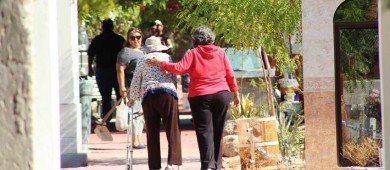 Cerca de 50 mil personas visitaron los panteones municipales por el Día de Muertos