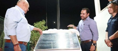 Entrega Castro Cosío parque público en la colonia la playa, de SJC