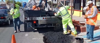 Inicia el Gobierno de BCS un programa especial de bacheo en La Paz