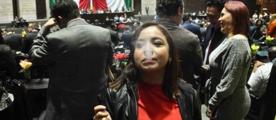 Senado aprueba reforma que prohíbe vapeadores y fentanilo en la Constitución