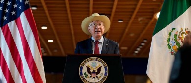 Ken Salazar confirma que el 7 de enero de 2025 dejará el cargo de embajador de EU en México