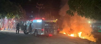 Bomberos trabajaron sin cesar durante la celebración de Navidad