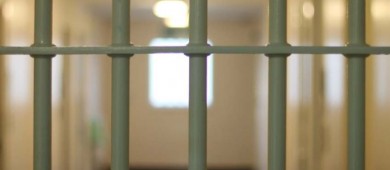 Diputados proponen castigar el acecho con pena de seis a dos años de prisión