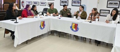 Recibe el Congreso de BCS a jóvenes migrantes para realizar una agenda de trabajo