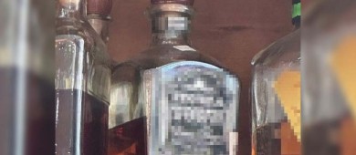 Por falsificación de bebidas alcohólicas vinculan a proceso a una persona en BCS