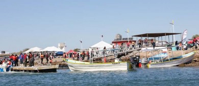 Inaugura Quiroga Romero la temporada de avistamiento de ballenas en Puerto Chale