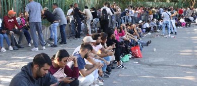 Gobierno de Trump detuvo a más de 300 migrantes el martes