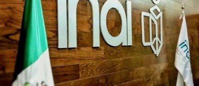 INAI y gobierno acuerdan transición de funciones