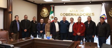Se reúnen gobernador, Director y líder sindical de trabajadores de la Exportadora de Sal