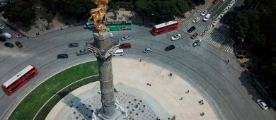 Analistas reducen a 0.8% previsión para economía mexicana en 2025: sondeo