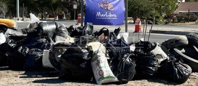 Localizan un carro enterrado en los manglares de El Conchalito