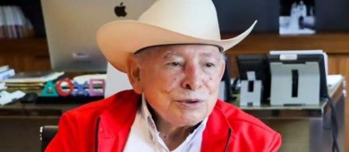 Exgobernador dice que hermana de Cuauhtémoc Blanco 'no está muy violable' y lo destituyen de su cargo en el PRI