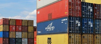 Exportaciones mexicanas caen un 25% en la frontera por incertidumbre ante aranceles de Trump