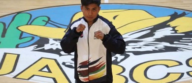 Atletas de Voleibol y Boxeo de la UABCS viajan a Universiada Nacional ANUIES en Guadalajara