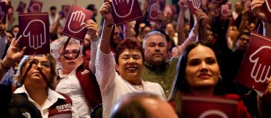 Lineamientos éticos de Morena prohíben 'fuego amigo' con 'bots' y filtraciones a medios