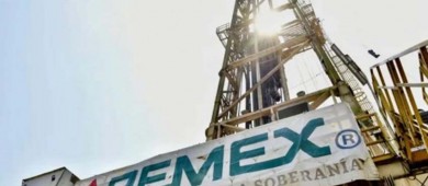 Pemex busca reabrir pozos viejos para impulsar declinante producción