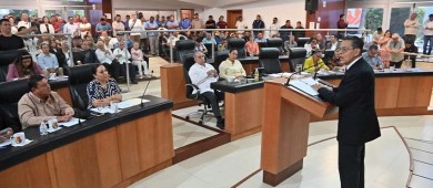 Mayor esfuerzo de Servidores públicos pide la ciudadanía: Maestro Vicente Cardoza