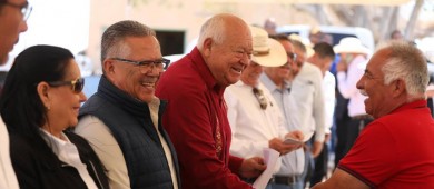 Reitera el gobernador Castro Cosío compromiso con productores pecuarios durante gira de traba-jo en Comondú