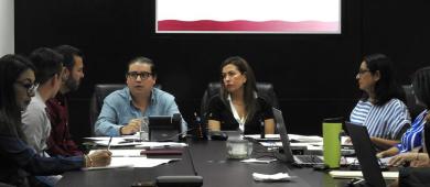 Avanza el Ayuntamiento de La Paz en el proceso de electrificación de Puerto Chale