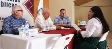 Encabeza el gobernador Castro Cosío, jornada de audiencias públicas en La Paz