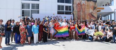 Reafirma la alcaldesa de La Paz su compromiso con la inclusión y respeto a la diversidad