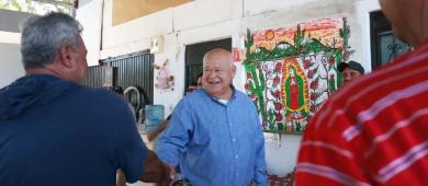 Gobernador Castro Cosío se reúne con trabajadores de maquinaria pesada de la JEC