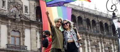 ONG en México alerta del “pánico” en juventudes LGTBI a “discursos de odio” de políticos