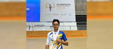 Alcaldesa de Mulegé reconoce a Israel Medina por su histórica participación en ciclismo nacional