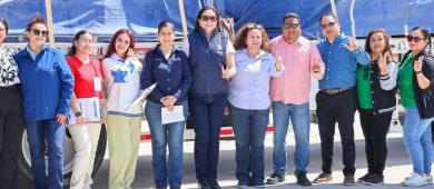 Inicia la tercera etapa de entrega de tinacos y cemento en zona pacífico norte en Mulegé