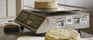 Gobierno convoca a tortillerías a sumarse a plan para bajar precios