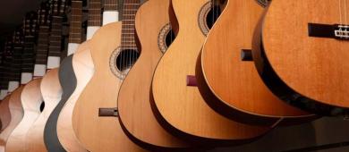 Distribuirán 10 mil guitarras en secundarias para apoyar a artesanos de Paracho
