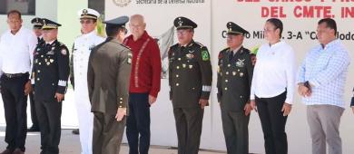 Asiste gobernador Castro Cosío a cambio de mando en la Tercera Zona Militar